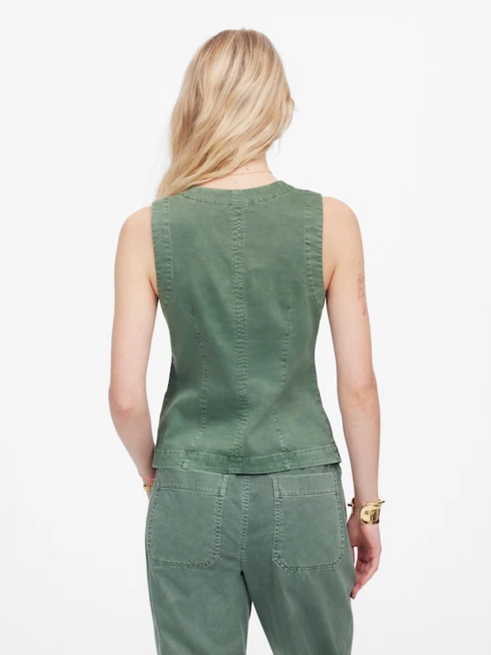Madewell EUC Twill Crewneck Vest in Garment Dye - Picture 3 of 8